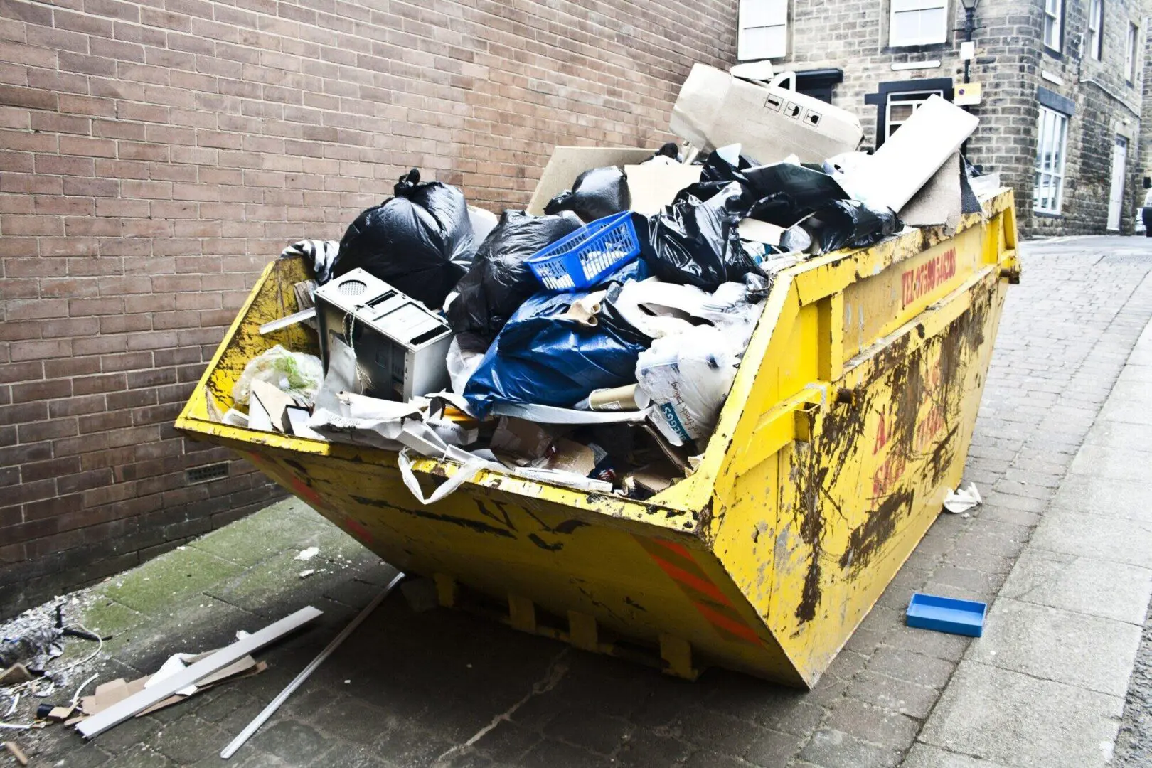 Why Commercial Junk Removal Services are Essential for a Clean and Professional Workplace